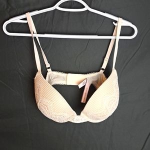 VS Dream Angel's Laced Push Up Bra